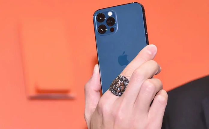 栖霞苹果手机维修分享iPhone12系列重启方法教程 